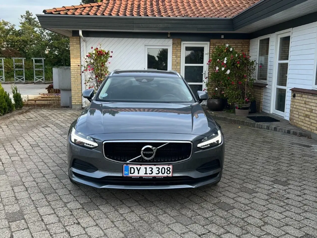 Billede 2 - Volvo V90 2,0 D4 190 Momentum aut.