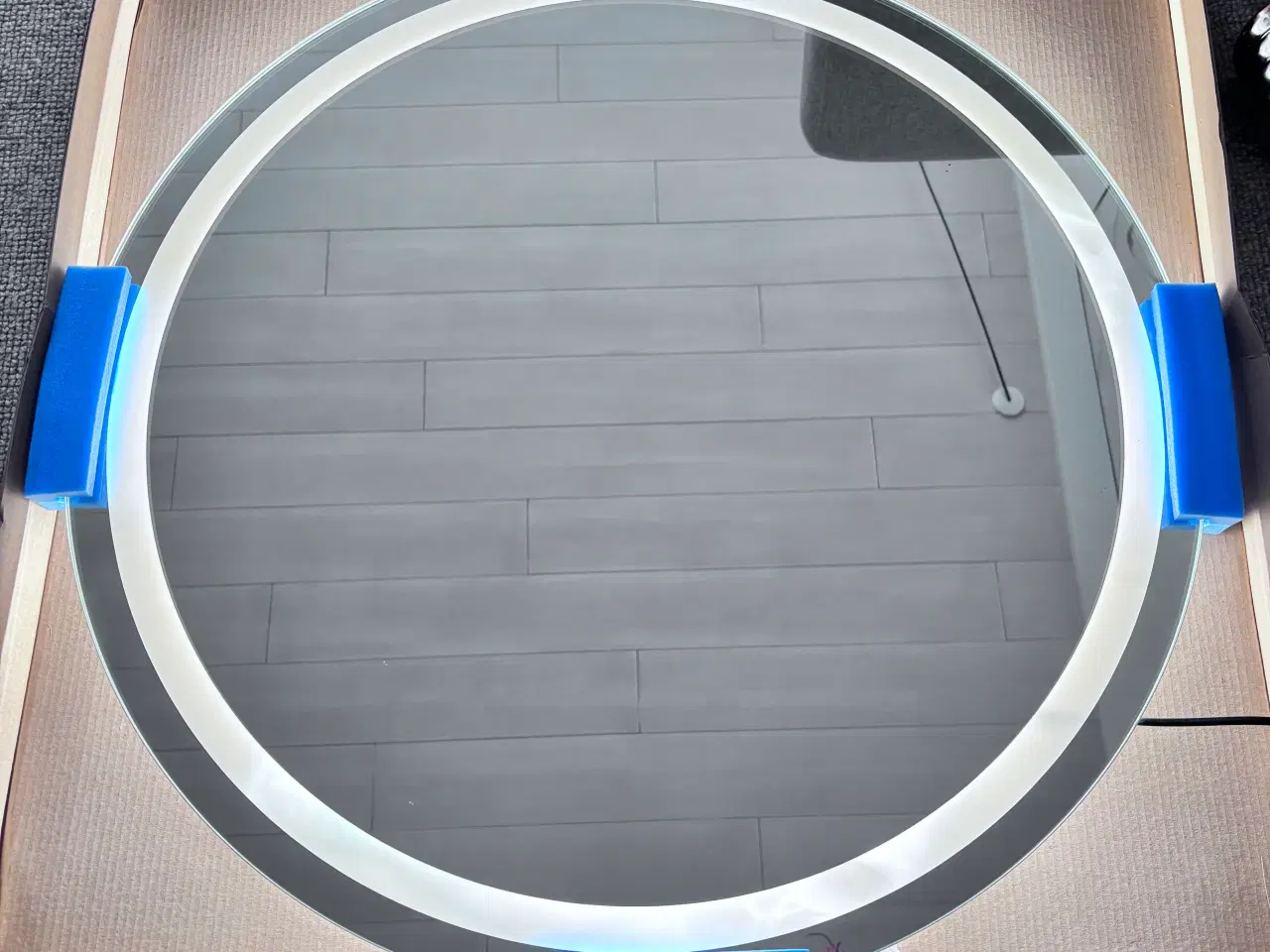 Billede 1 - Rundt spejl med lys