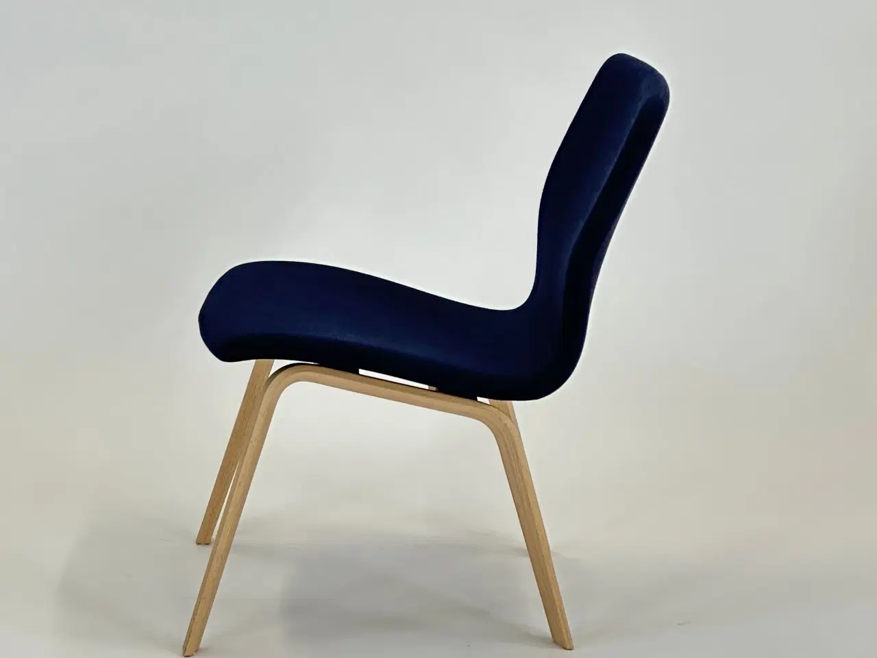 Billede 4 - Butterfly lounge (Dark navy) fra Magnus Olesen