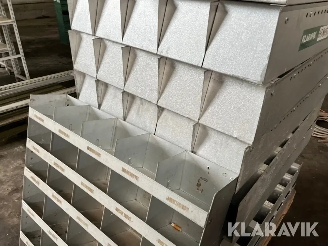 Billede 10 - Bolt hylder metal 10 styk