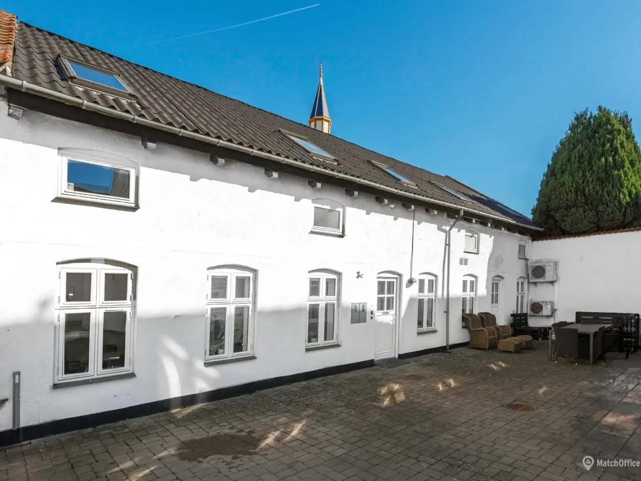 Billede 1 - Virkelig atmosfærefyldt og indbydende kontorlejemål i Roskilde centrum