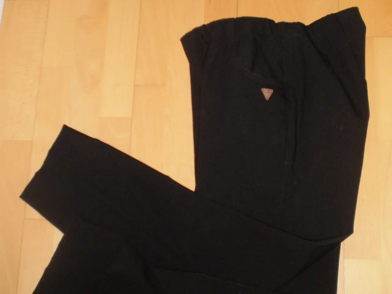 Billede 2 - Nye Lau Rie bukser, str. 42, hvide. Aldrig brugt.