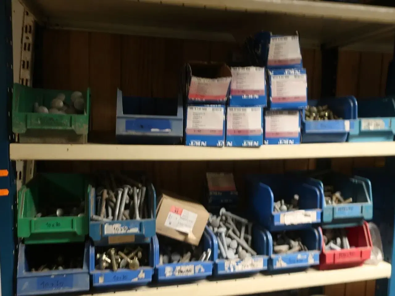 Billede 22 - 4 fag reoler inkl. indhold (se billeder)