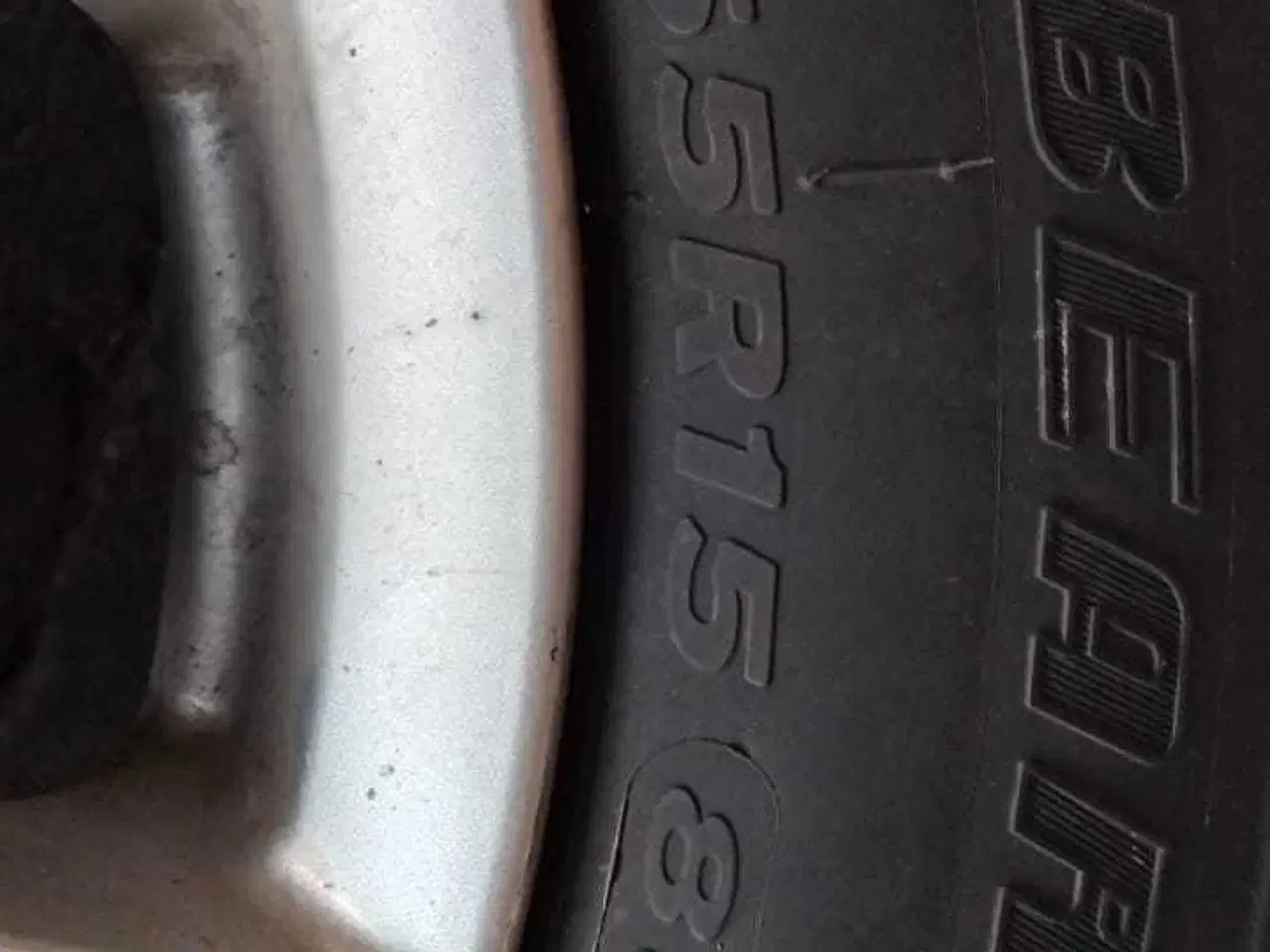 Billede 3 - Vinterdæk – god stand – 3.000 kr