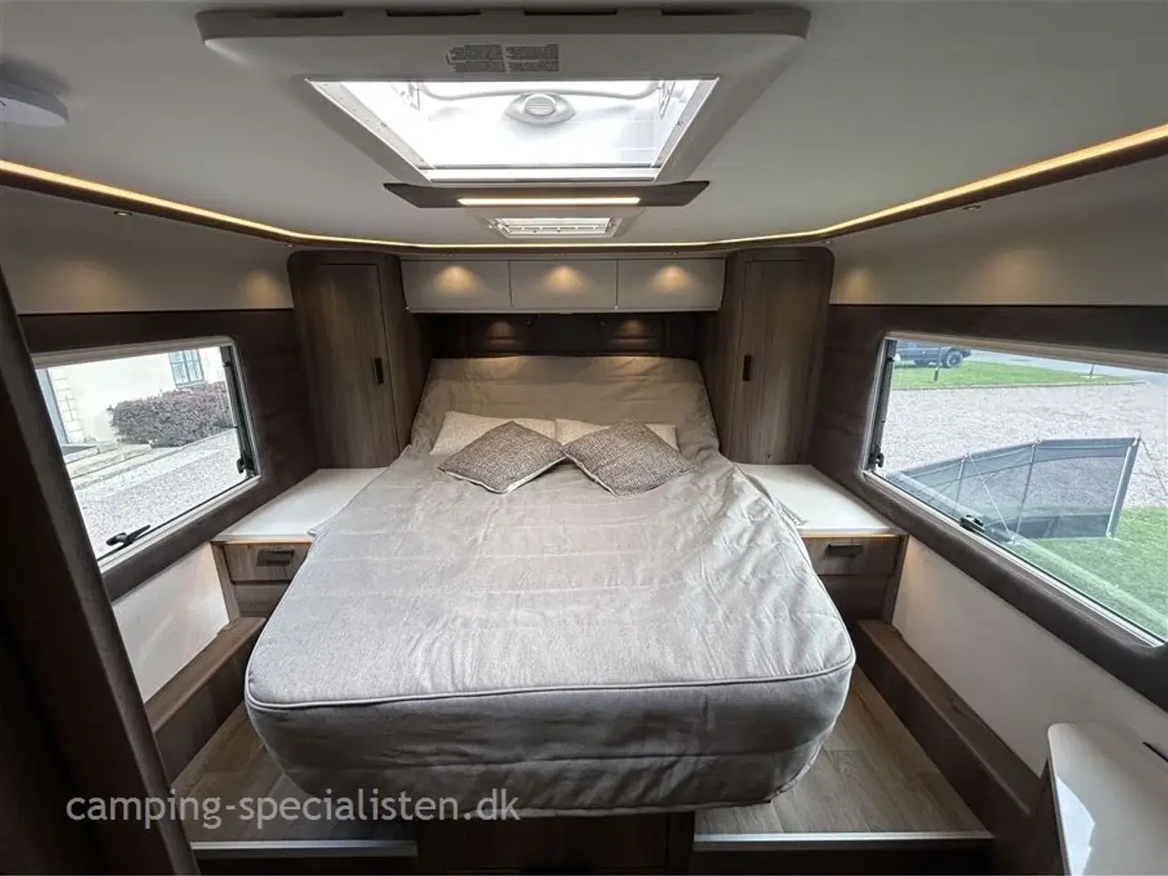 Billede 7 - 2026 - Kabe Imperial   NYHED Kabe Imperial i930 QB model 2026 kan snart ses hos Camping-Specialisten