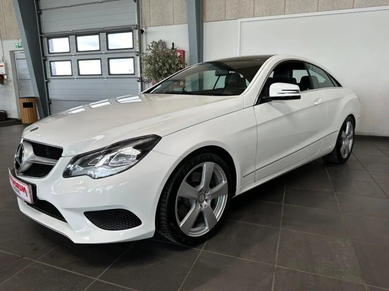 Billede 1 - Mercedes E200 2,0 Coupé aut.