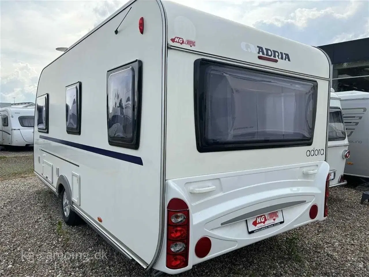 Billede 2 - 2011 - Adria Adora 472 LU   Populær rejsevogn