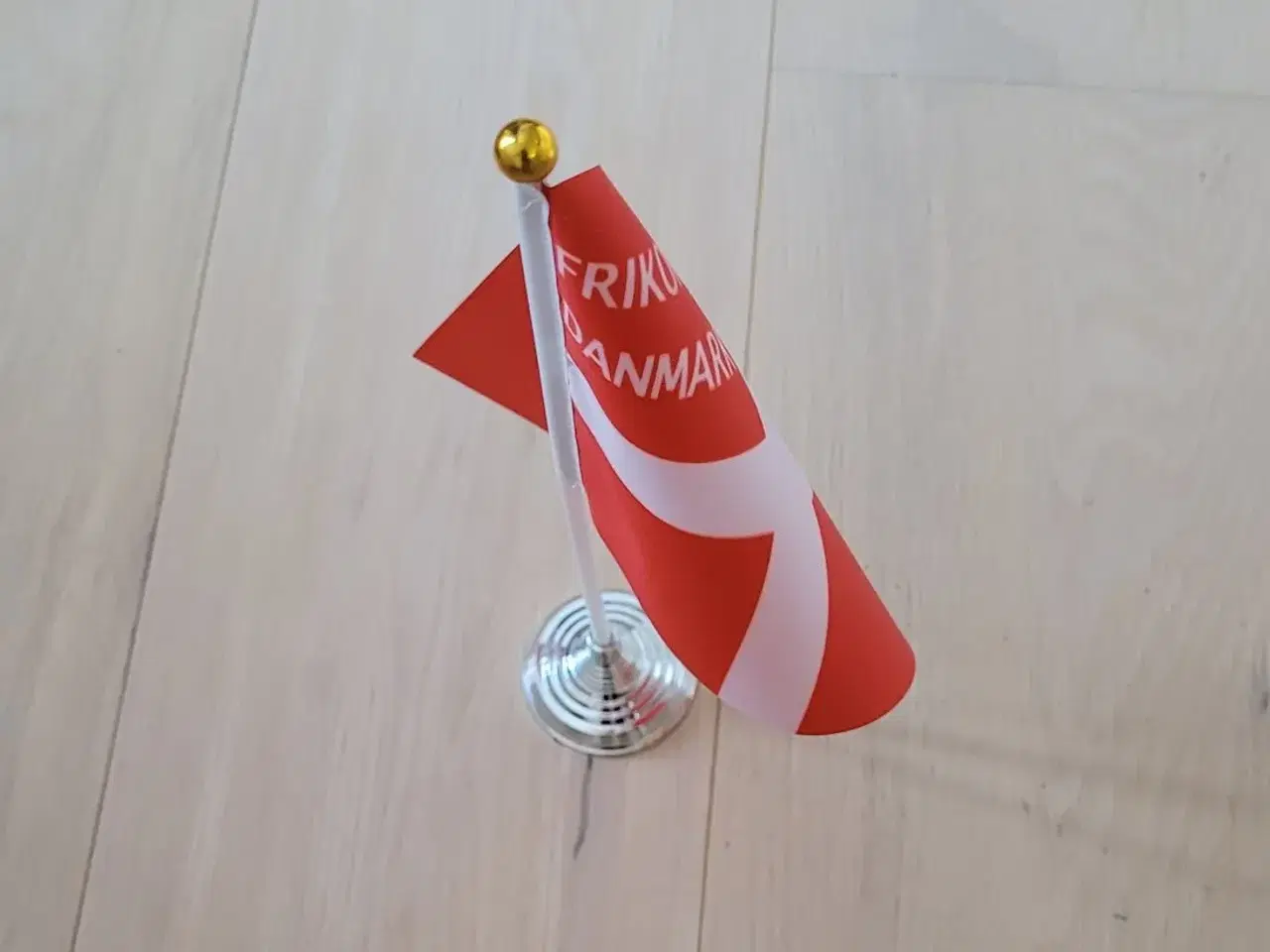 Billede 1 - Danmark WW2 mini flag