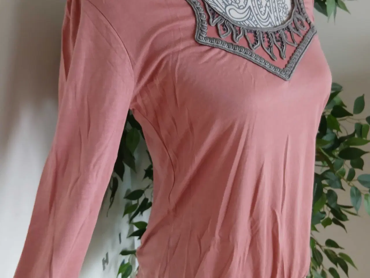 Billede 4 - Bluse. Vila. Large/40