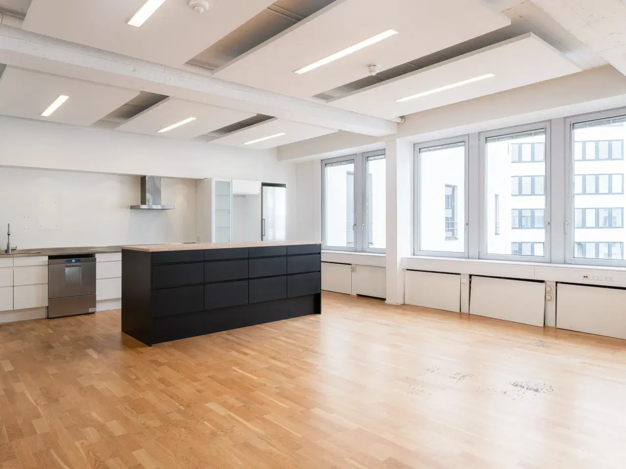 Billede 12 - Centralt og lyst kontorlejemål 50 meter fra metro