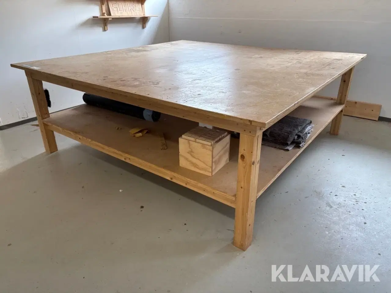 Billede 1 - Arbejdsbord træ