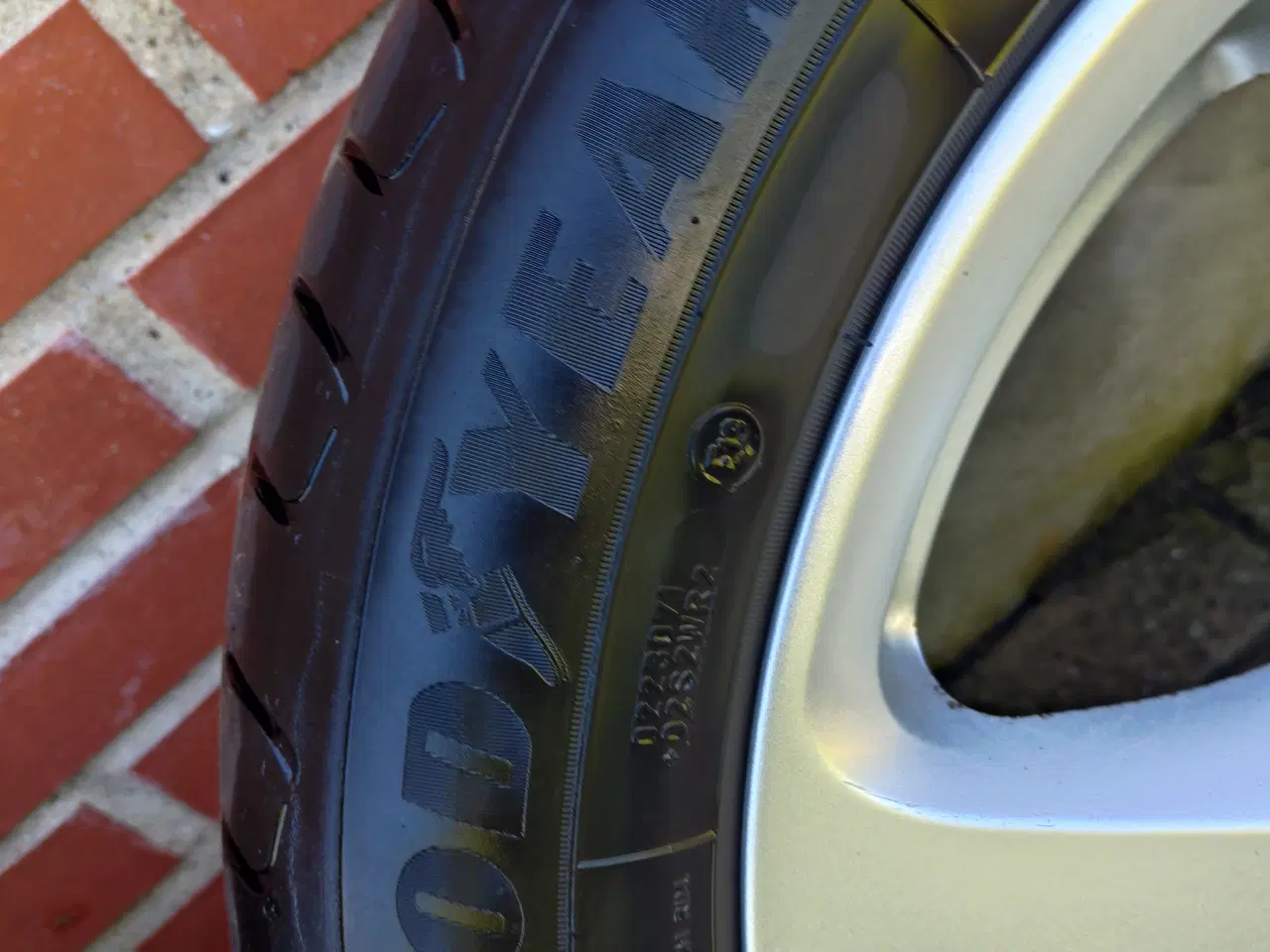 Billede 5 - Borbet alufælge med Goodyear sommerdæk