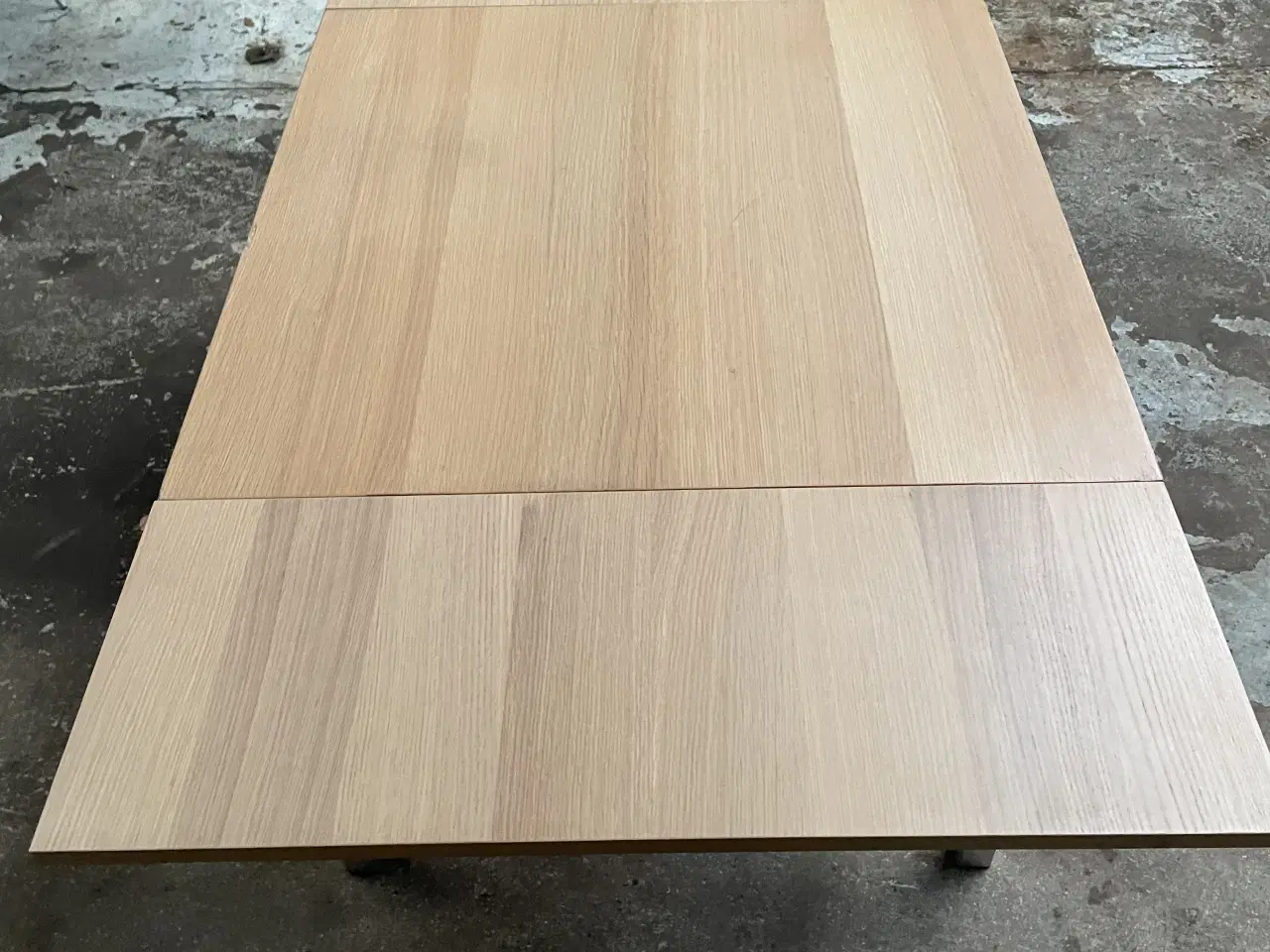 Billede 1 - Spisebord 