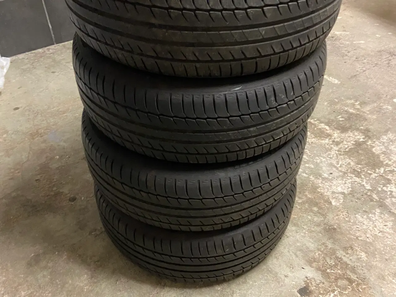 Billede 3 - Michelin Sommerdæk 205/60 R16 - 5mm