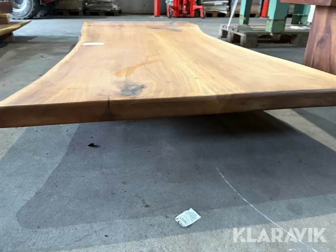 Billede 11 - Plankebordplade valnød olieret 2 planker sammensat