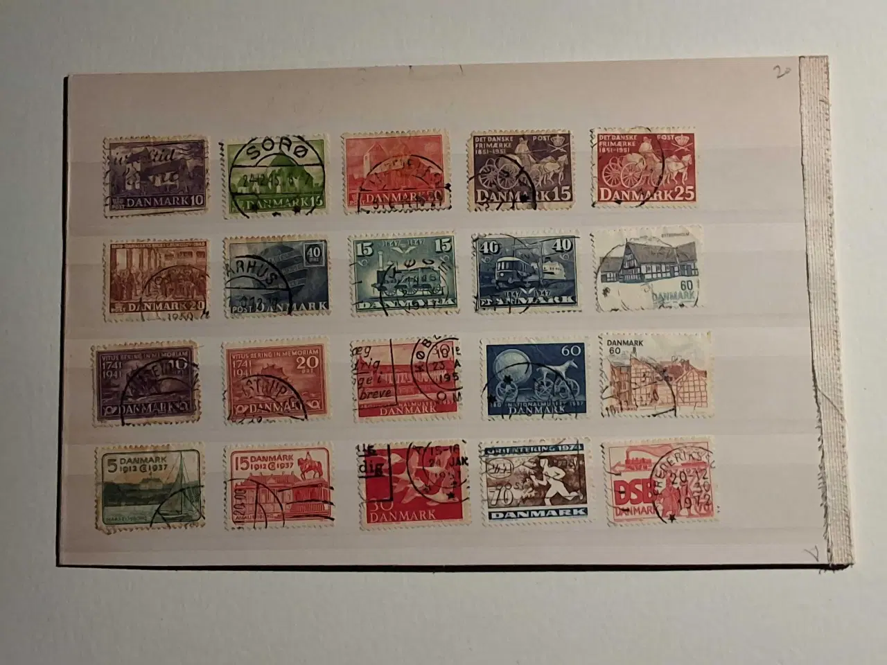 Billede 1 - Danmark,  20 frimærker, stemplet.