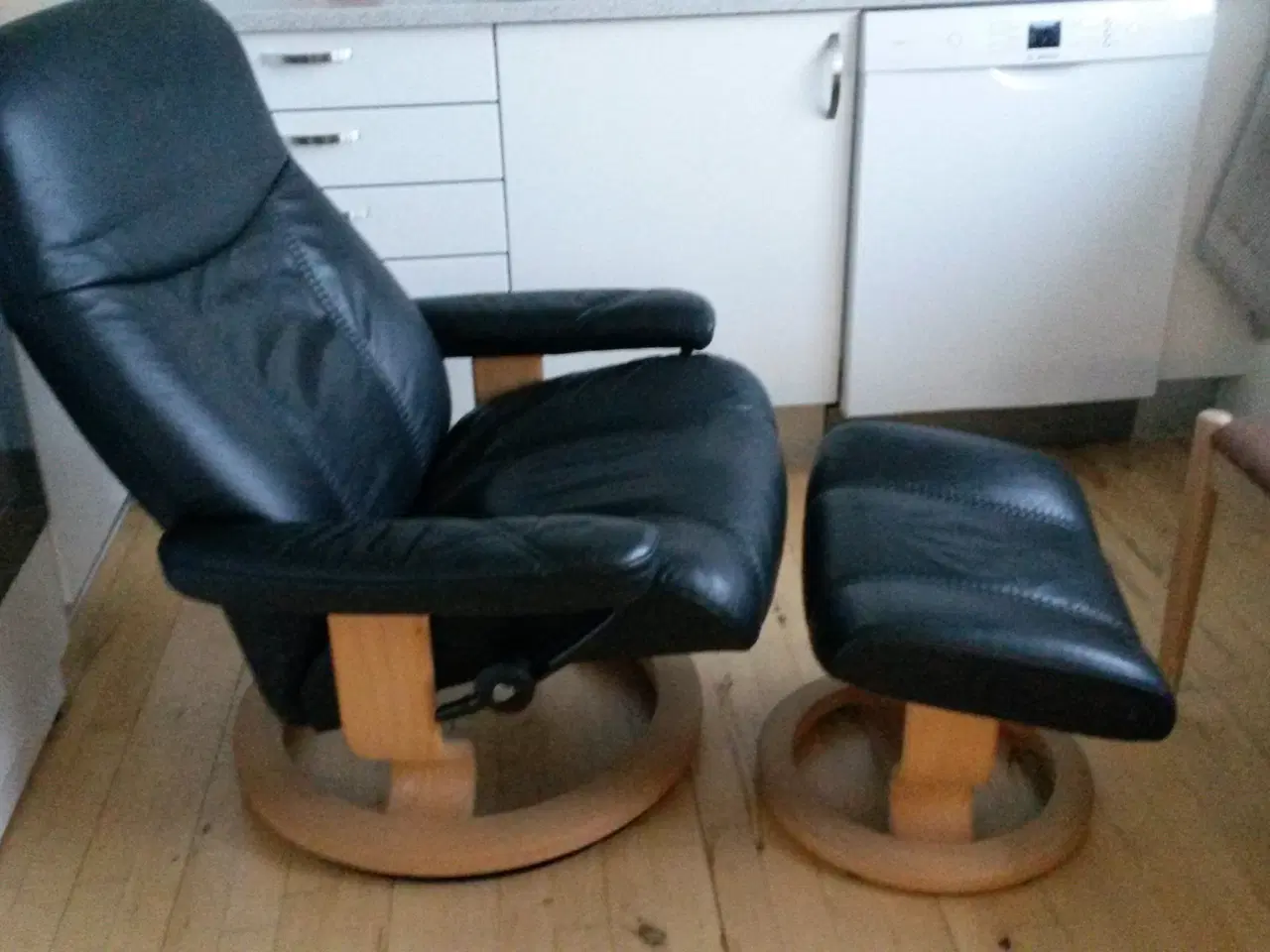 Billede 1 -  stressless consul med skammel i str large