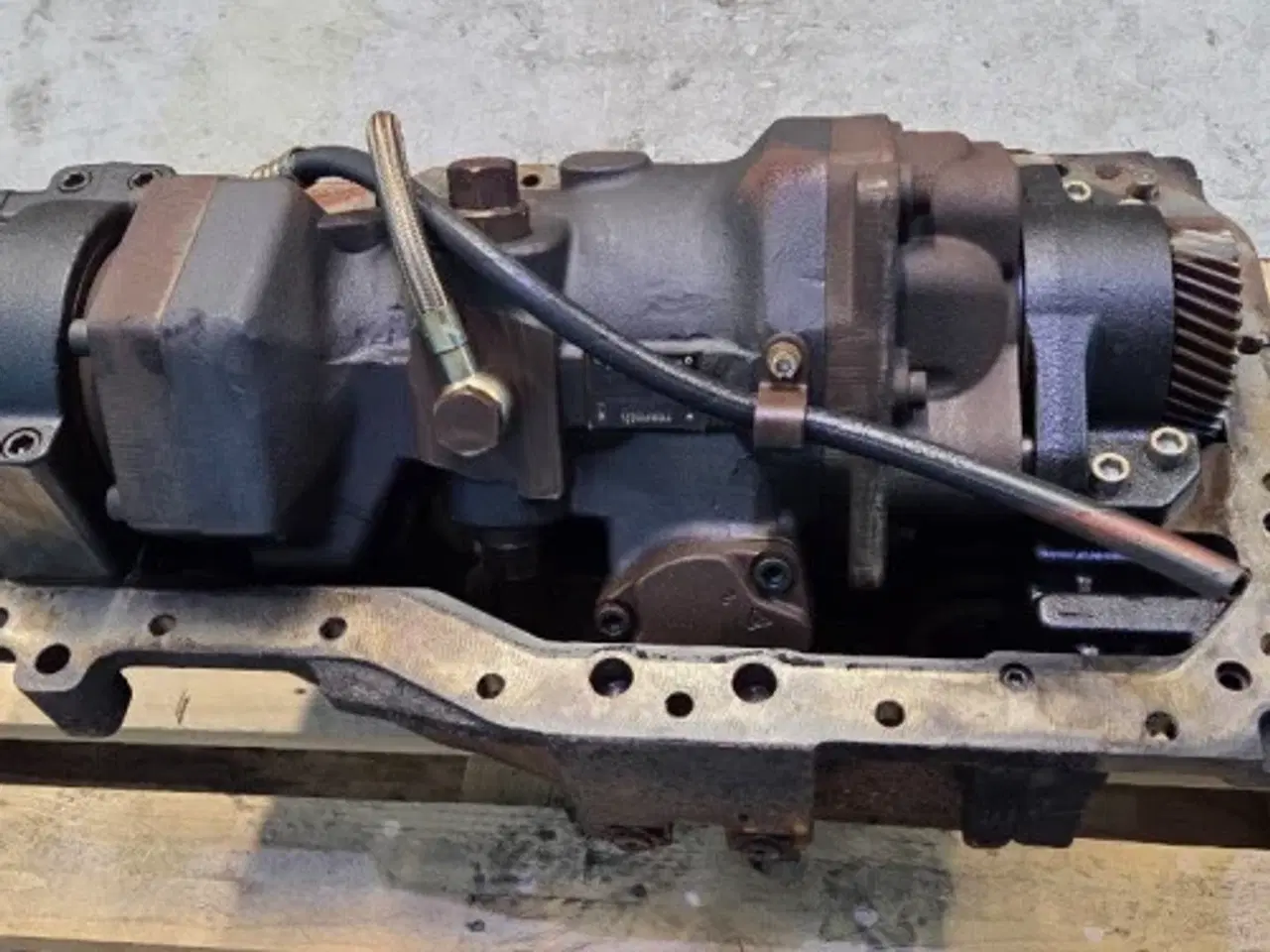 Billede 8 - New Holland T7.315 Hydrostatisk Pumpe 84536173