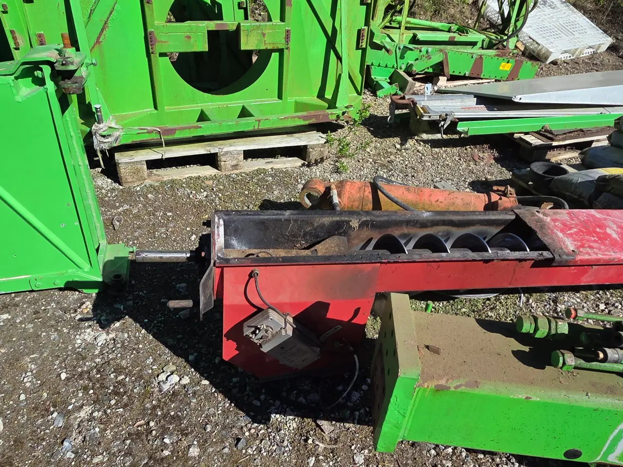 Billede 1 - Flis udmader af den rigtige slags flisfyringsanlæg