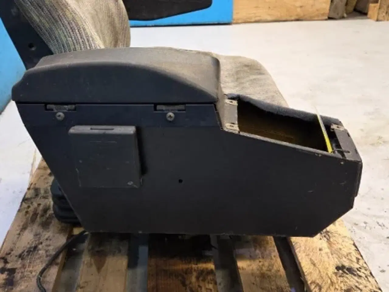 Billede 16 - New Holland TX68 Sæde 84021181