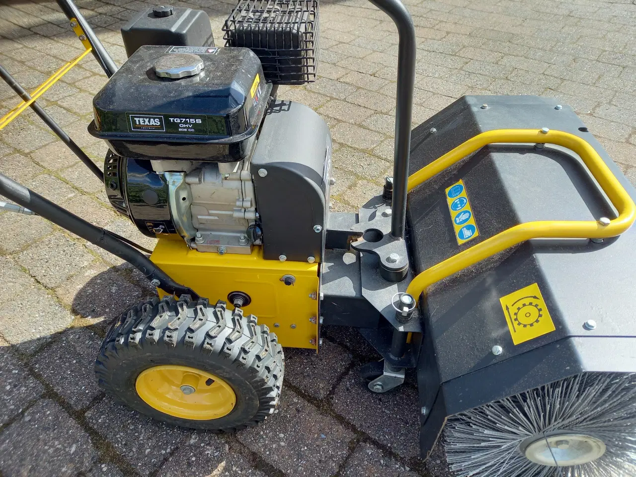 Billede 2 - Texas Mosfjerner og Fejemaskine