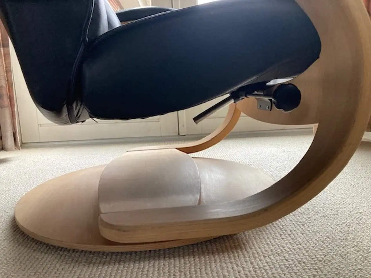 Billede 3 - Læder- Lænestol