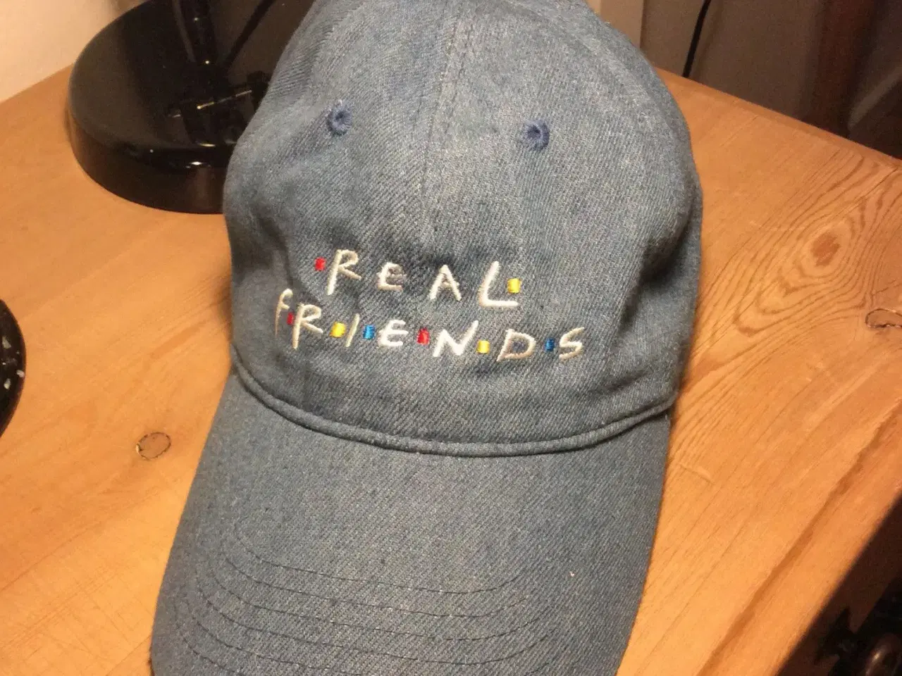 Billede 1 - Blå Cap - Real Friends