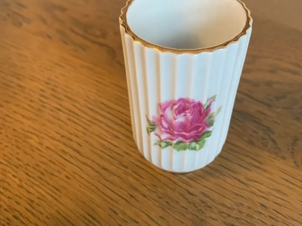 Billede 1 - Lyngby vase 8,5 cm