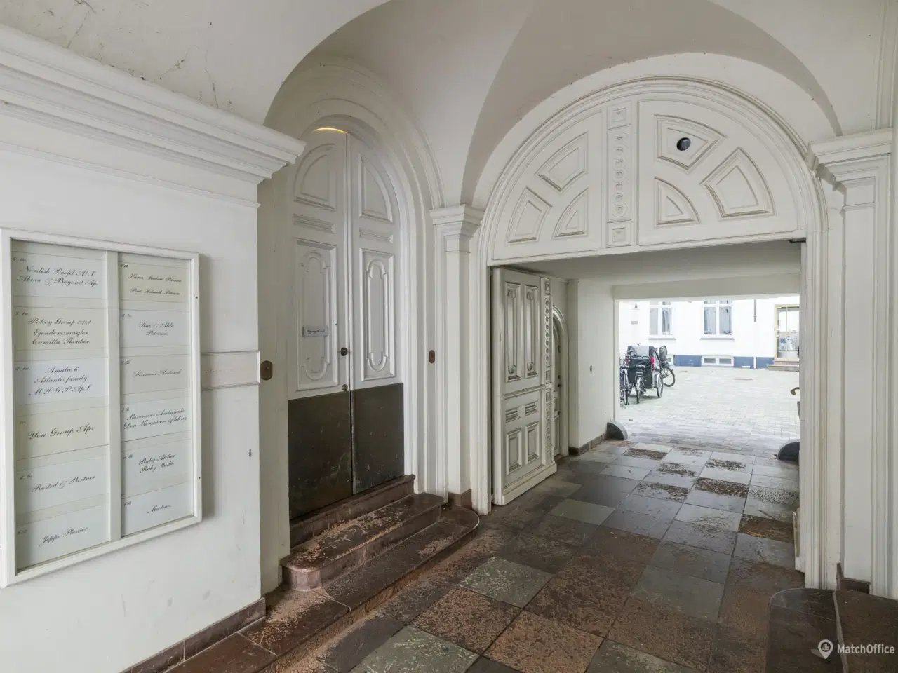 Billede 8 - Klassiske rammer på Amaliegade