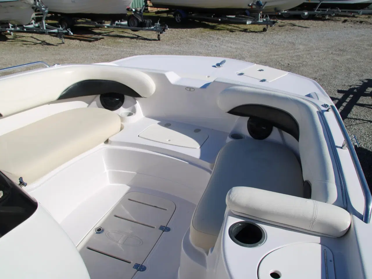 Billede 12 - Tahoe 215 CC Deckboat WA