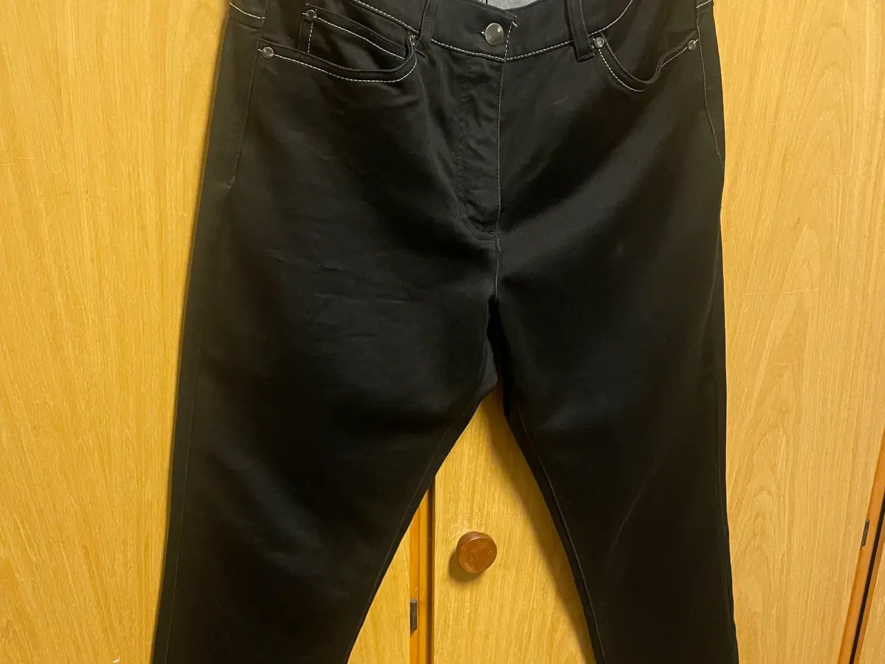 Billede 1 - Bxjeans sort i str 44