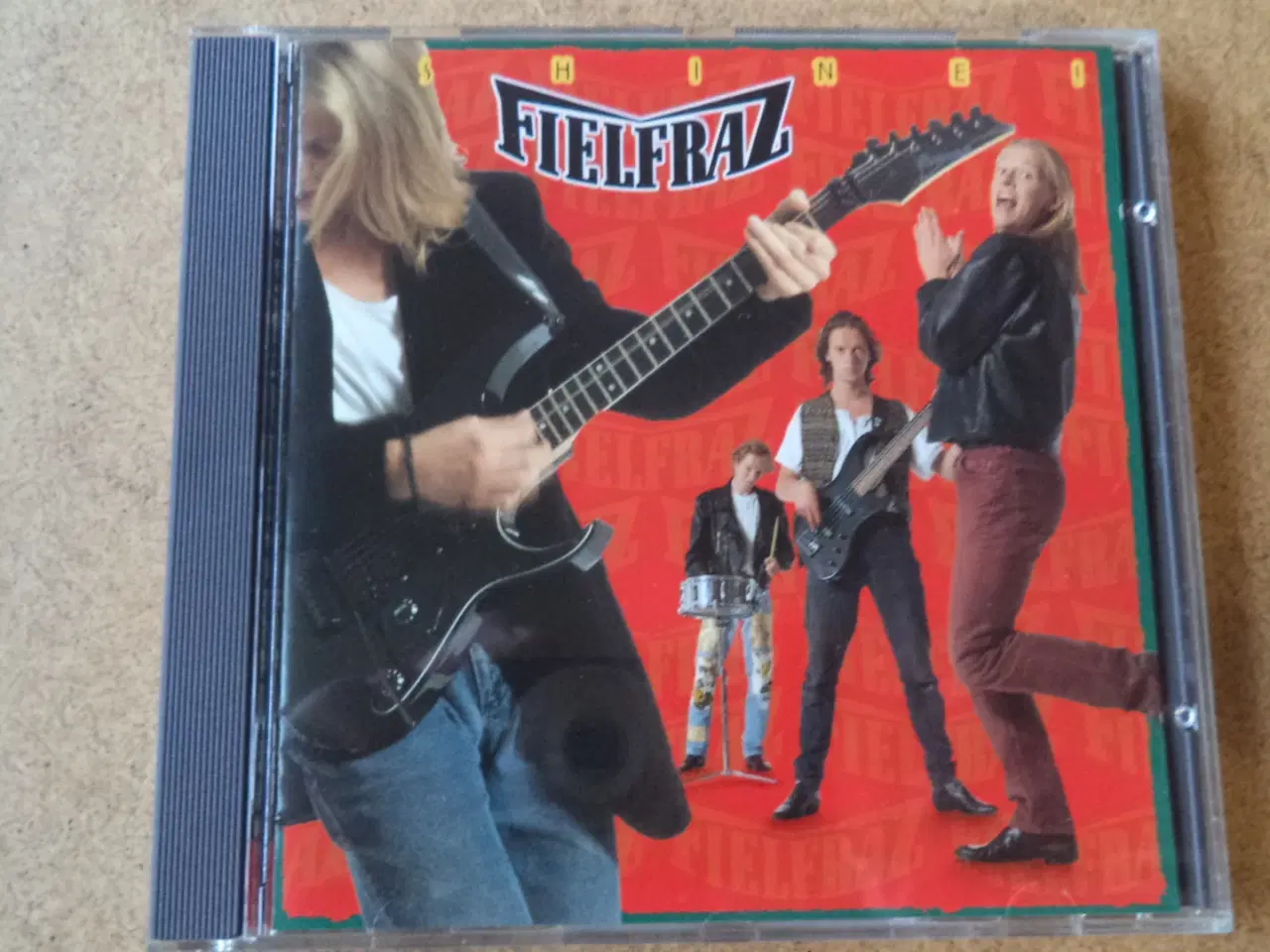 Billede 1 - Fielfraz ** Shine