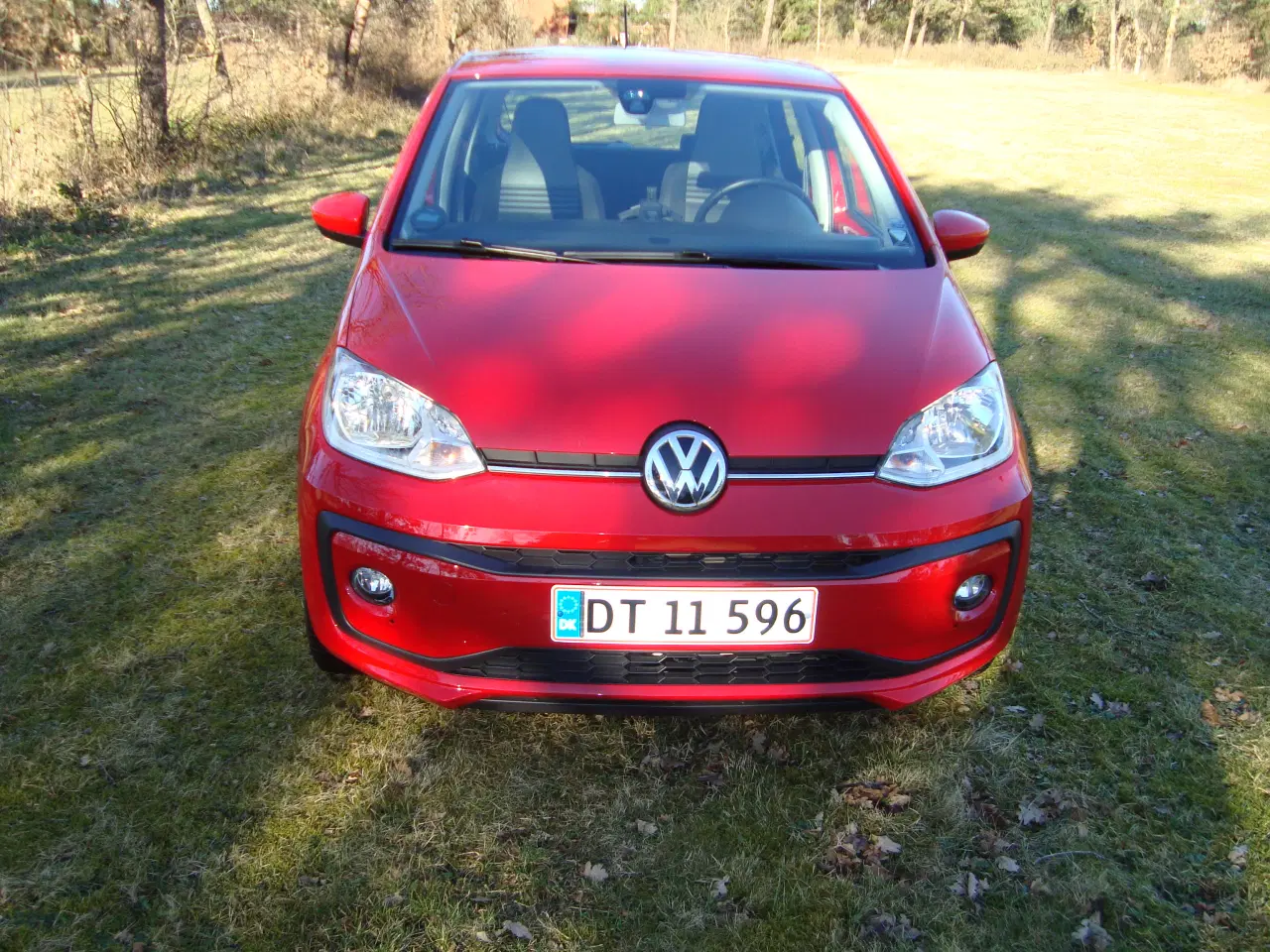 Billede 1 - vw up rød 5dørs velholdt 