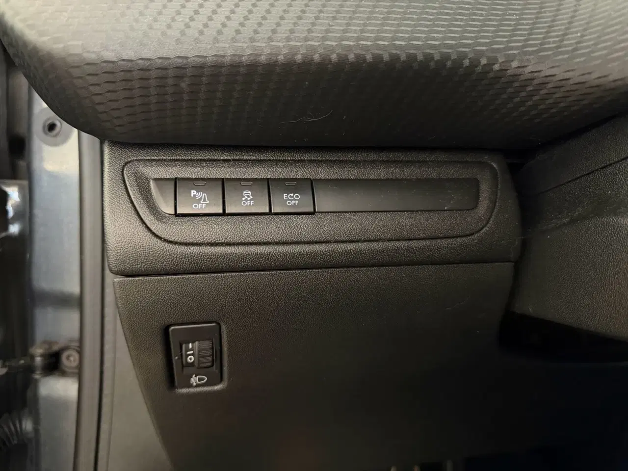 Billede 8 - Peugeot 208 1,6 BlueHDi Desire 100HK 5d