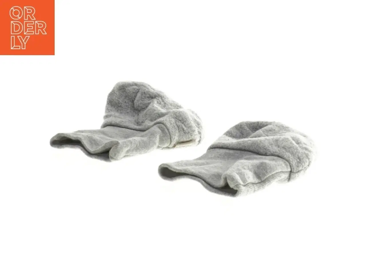 Billede 2 - Babyfutter i grå fra 8O8 (str. 62 til 68 cm)