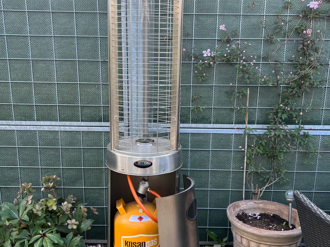 Billede 2 - Terrasse varmer med 11 kg. Gasflaske og fjernbetje