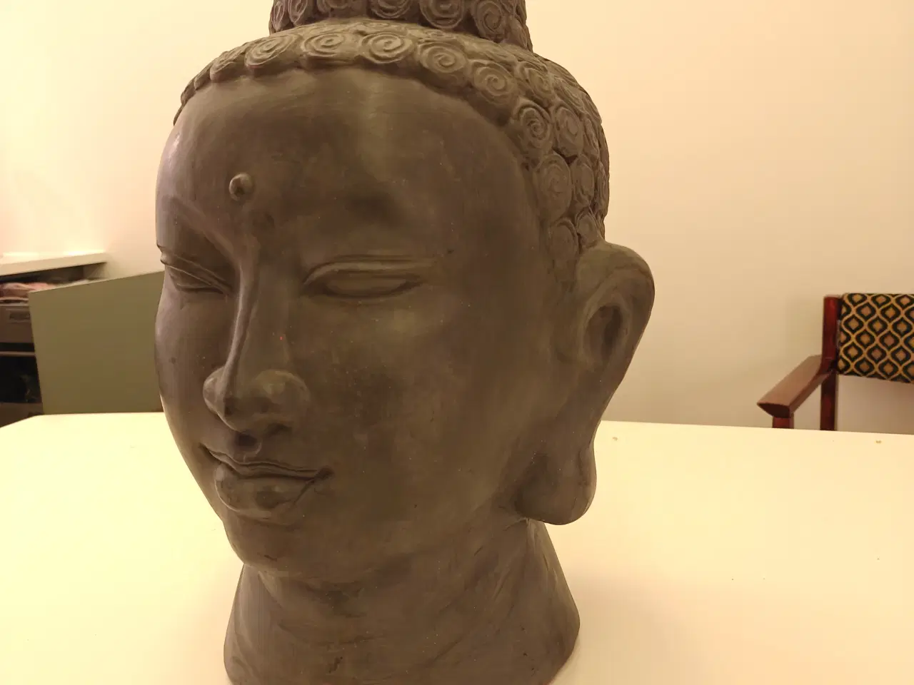 Billede 2 - Buddhahoved i stor størrelse – dekorativt og rolig