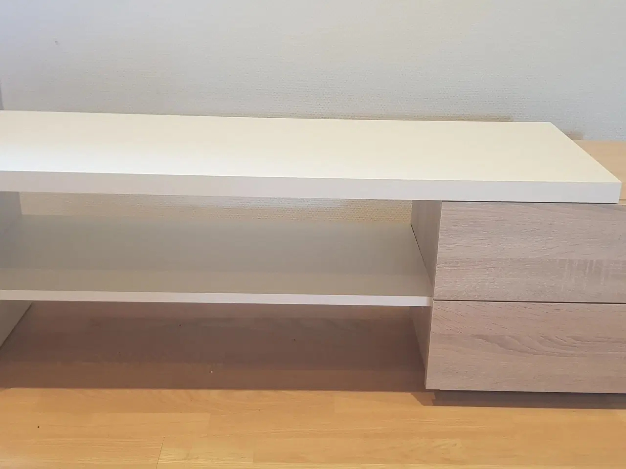 Billede 1 - Tv Bord