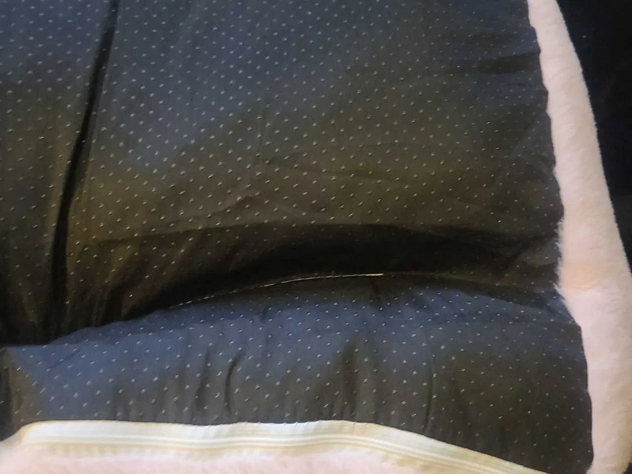 Billede 13 - Lyserød Kæledyrssofa/seng