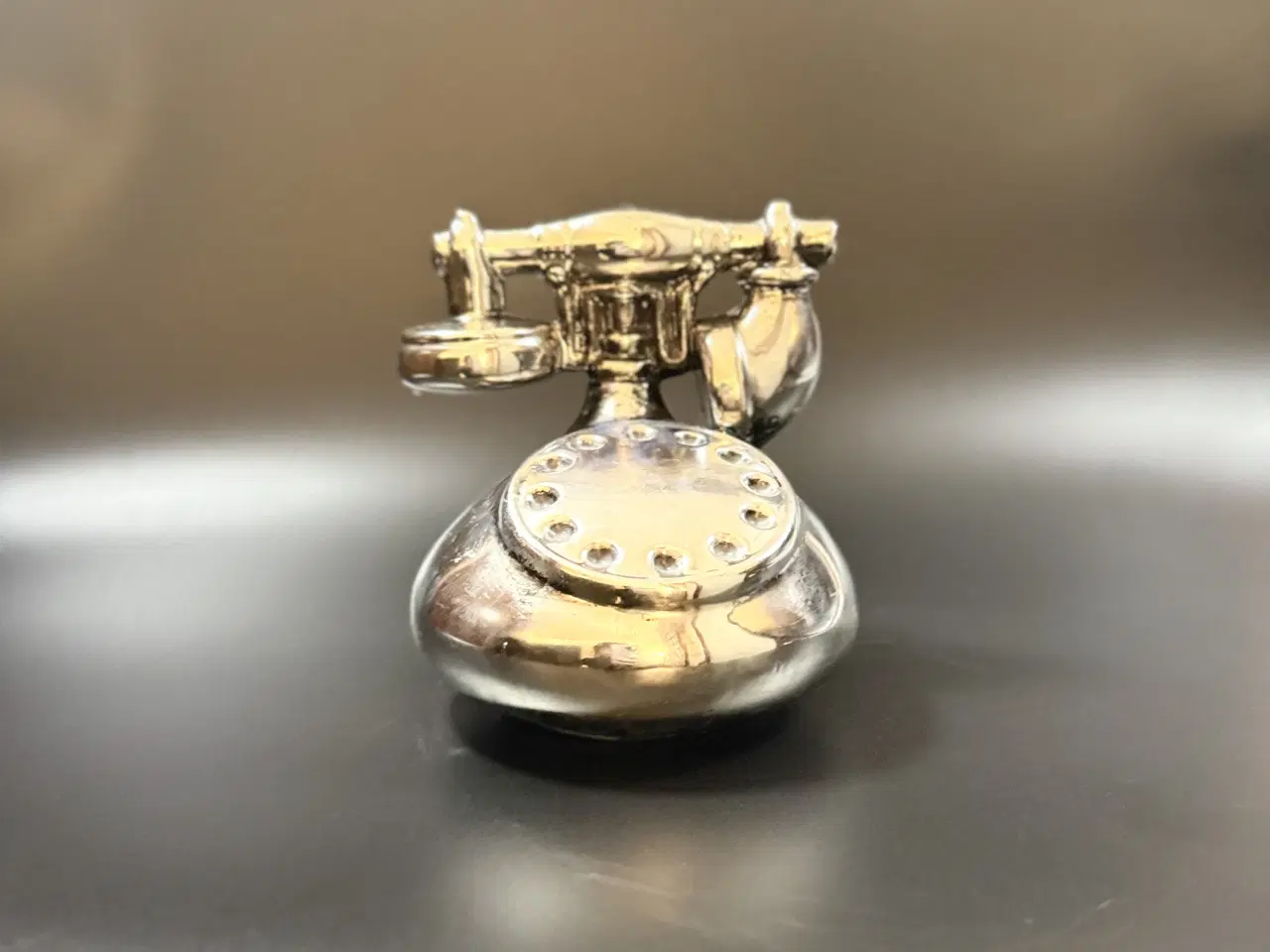 Billede 11 - Retro sparegris – telefon – kromglaseret keramik –