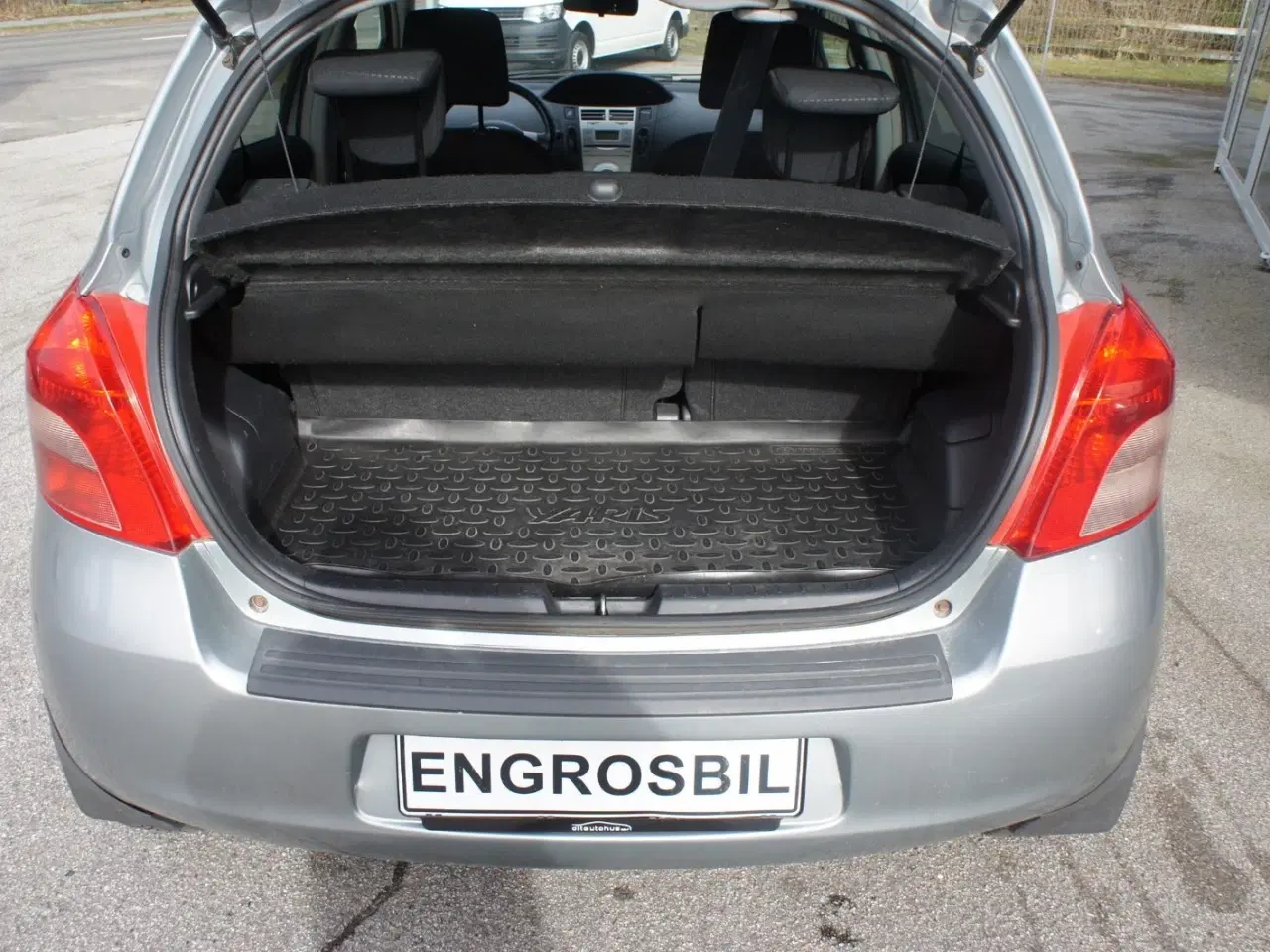 Billede 11 - Toyota Yaris 1,3 Luna