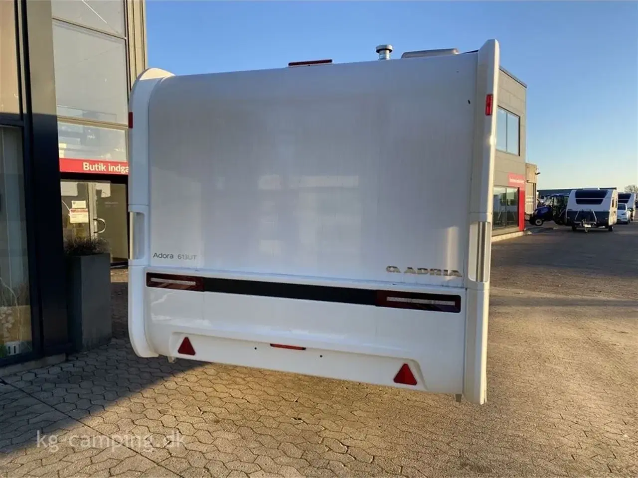 Billede 3 - 2026 - Adria Adora 613 UT   Eneste eksemplar i Danmark, stor udstyrspakke og stor rabat!