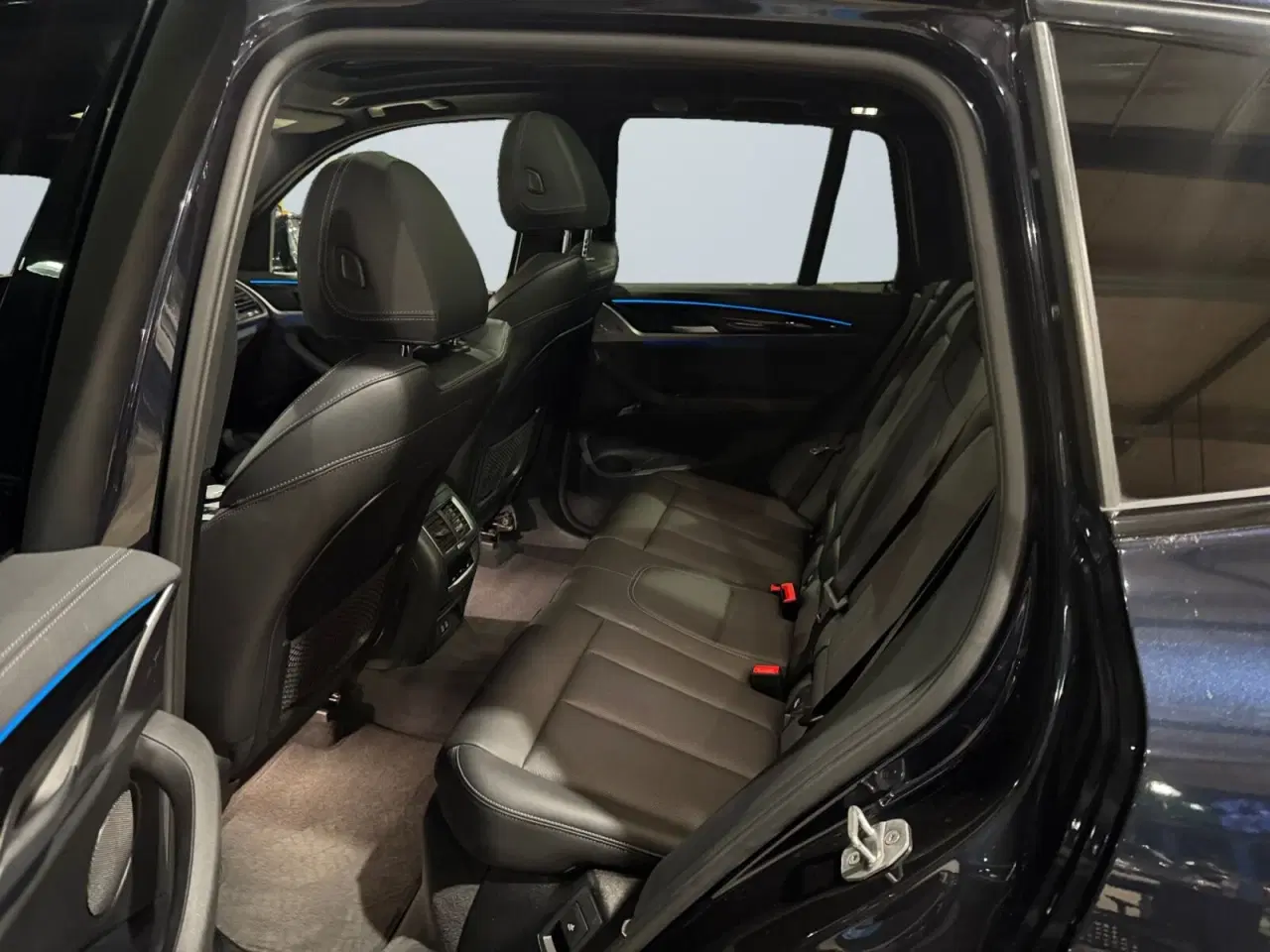 Billede 14 - BMW iX3 Charged