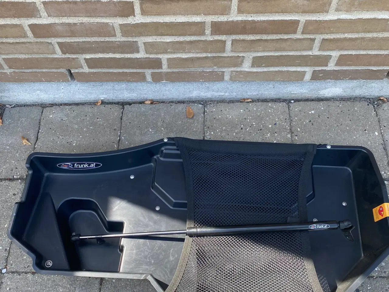 Billede 1 - Frunk m gasstøddæmper til Audi W4 nypris 3100 kan 