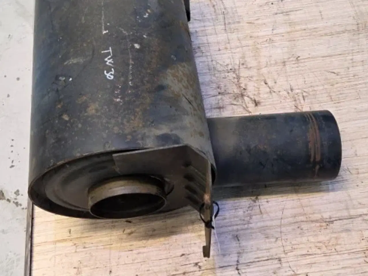 Billede 8 - Ford TW30 Luftfilterhus D8NN9600BC