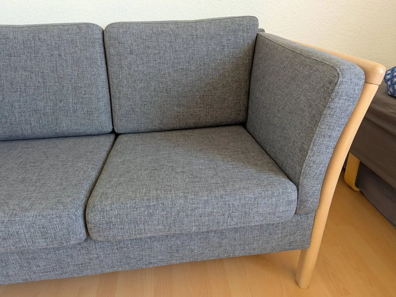 Billede 5 - 2 personers sofa i bøg m/stofbetræk