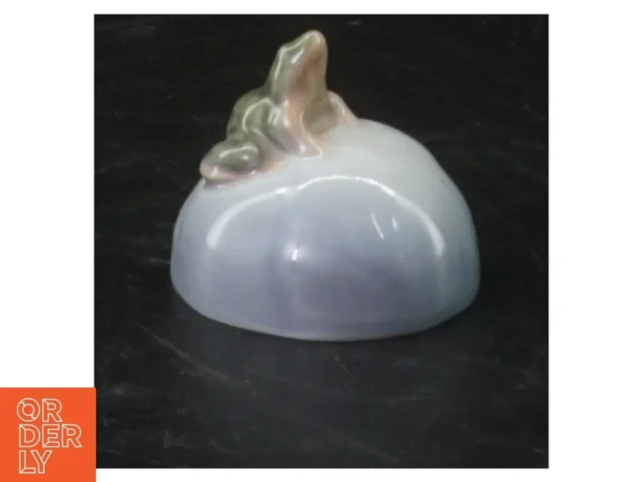 Billede 1 - Lille porcelænsfigur med frø på sten 507 Royal Copenhagen (str.  4x4 cm)