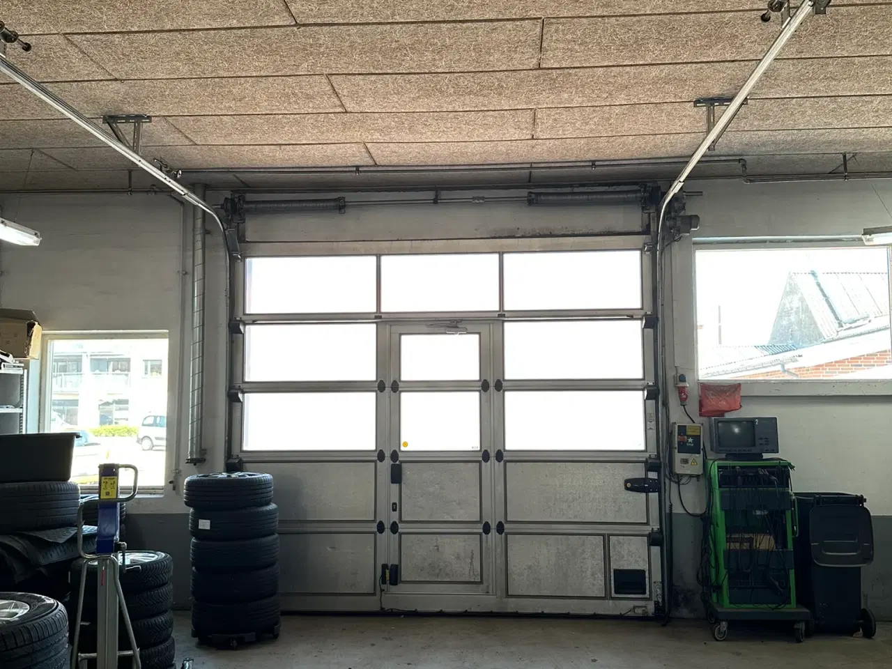 Billede 6 - værksteds / ledhejseporte