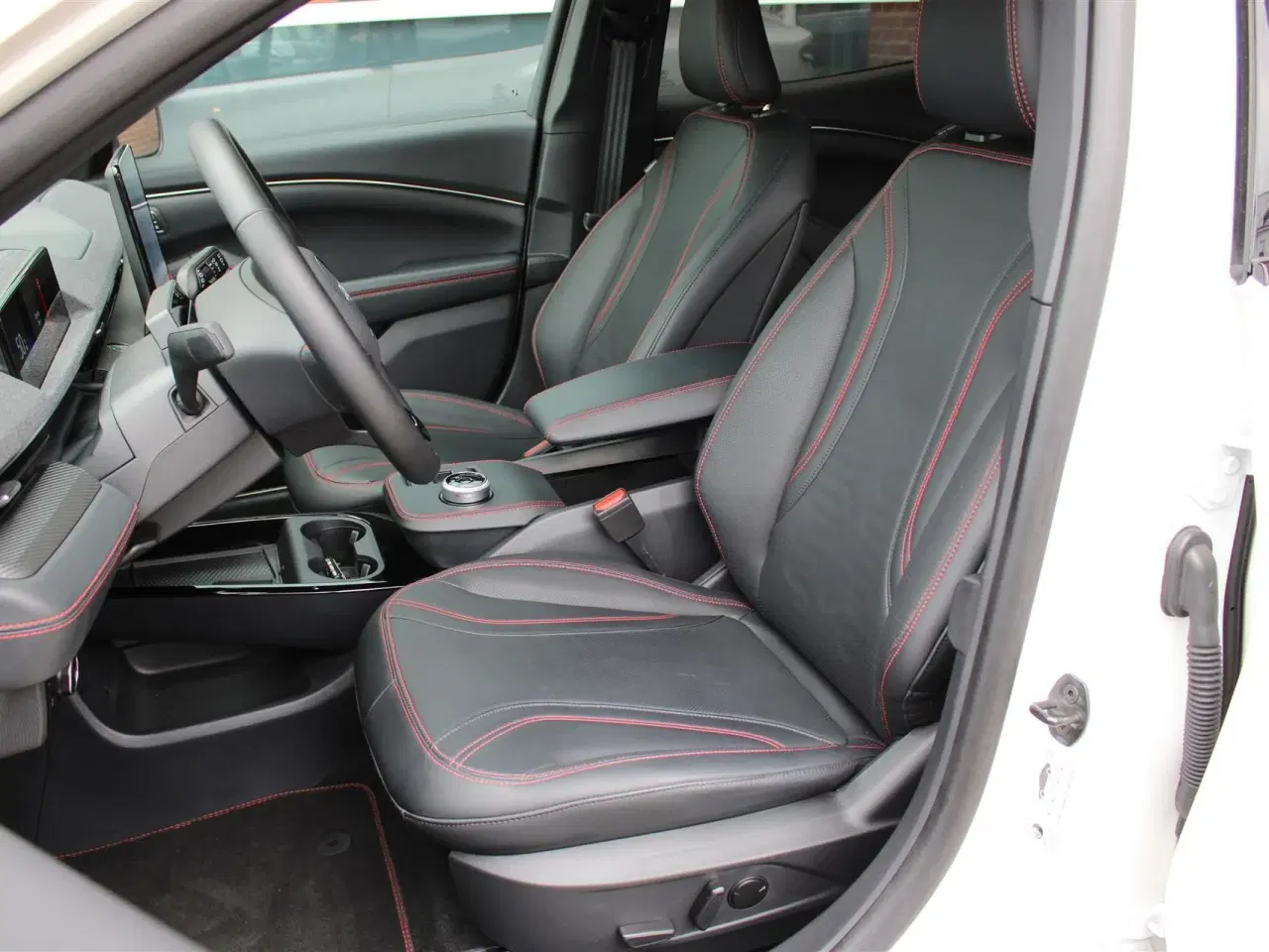 Billede 2 - Ford Mustang Mach-E EL SR Premium AWD 269HK 5d Aut.