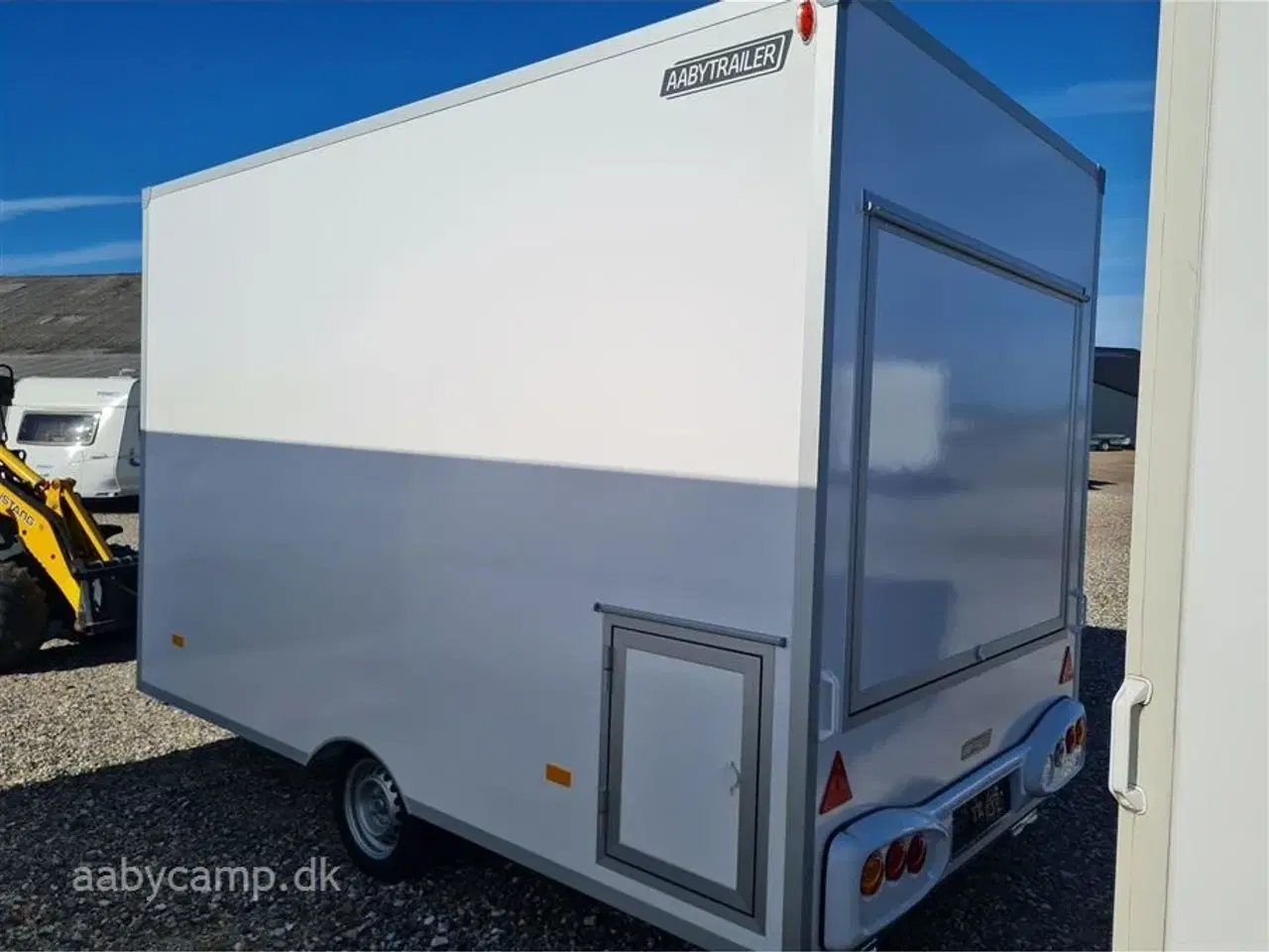 Billede 2 - 0 - Aabytrailer 362 Salgsvogn   Luksus model med Koksgrå indretning og træ look gulv